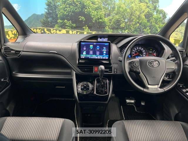 Toyota VOXY 2020-03 288965-1