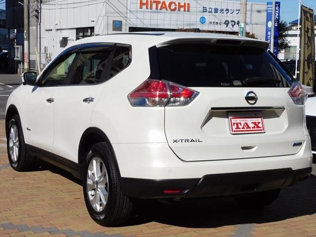 Nissan X-TRAIL 2016-09 20182-3