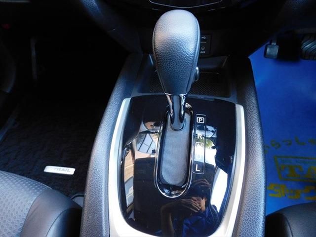 Nissan X-TRAIL 2016-09 20182-19
