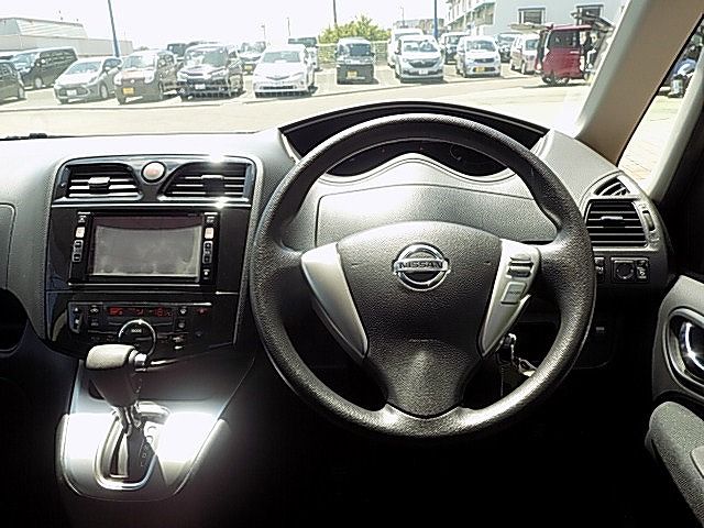 Nissan SERENA 2011-02 23264-1