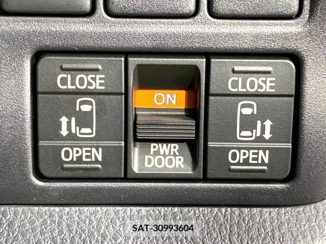 Toyota VOXY 2021-06 289067-5