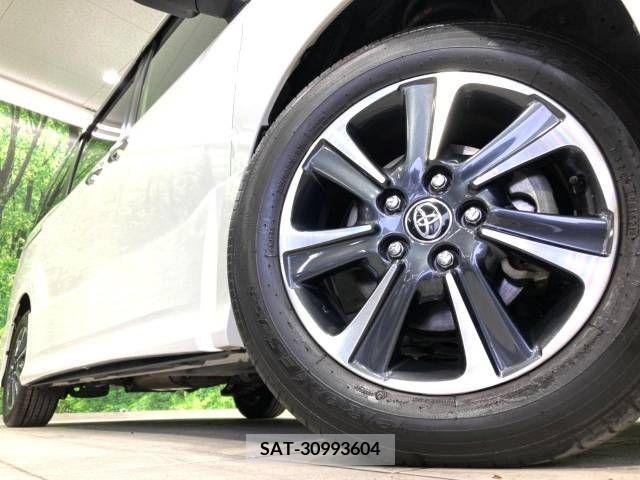 Toyota VOXY 2021-06 289067-12