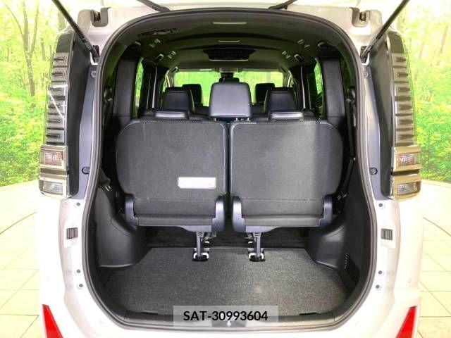 Toyota VOXY 2021-06 289067-10