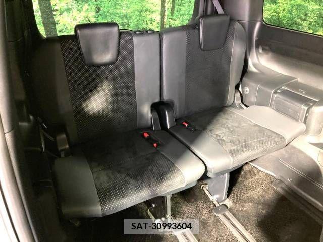 Toyota VOXY 2021-06 289067-9