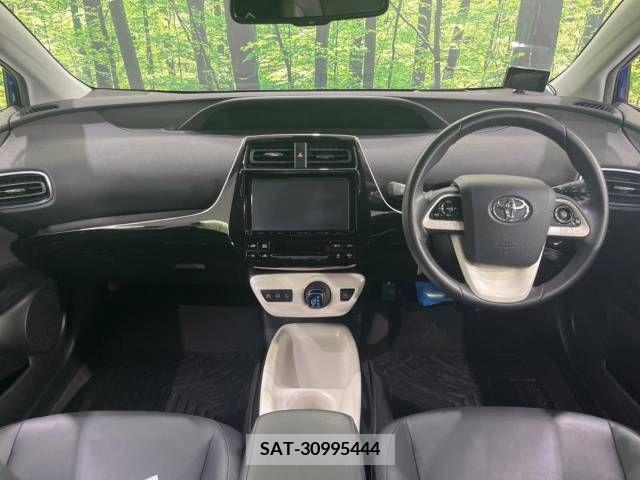 Toyota PRIUS 2016-10 322542-1