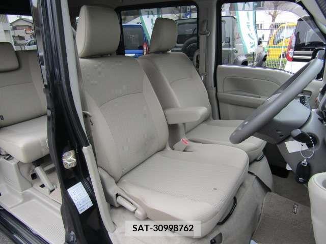 Suzuki EVERY WAGON 2021-04 241338-18