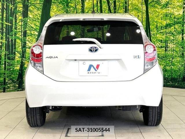 Toyota AQUA 2013-09 314172-14