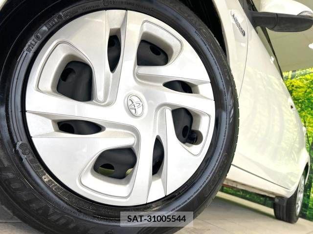 Toyota AQUA 2013-09 314172-12