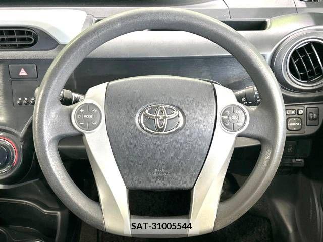 Toyota AQUA 2013-09 314172-10