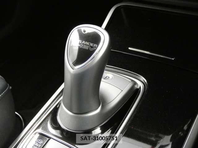 Mitsubishi OUTLANDER PHEV 2018-09 281141-15