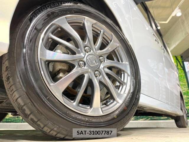 Honda N BOX CUSTOM 2023-05 331164-13