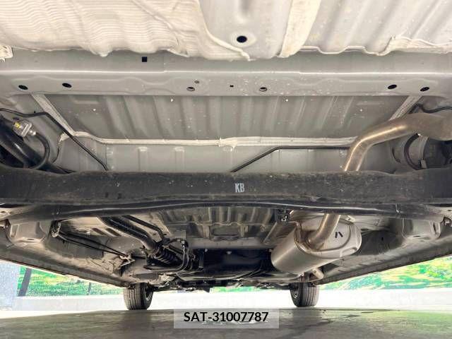 Honda N BOX CUSTOM 2023-05 331164-19