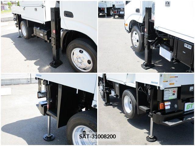 Hino DUTRO 2017-05 296708-17