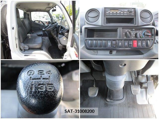 Hino DUTRO 2017-05 296708-8