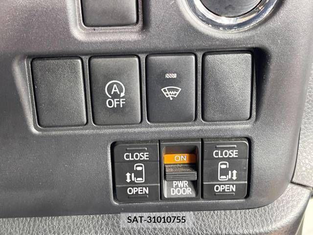 Toyota ESQUIRE 2015-02 209168-6