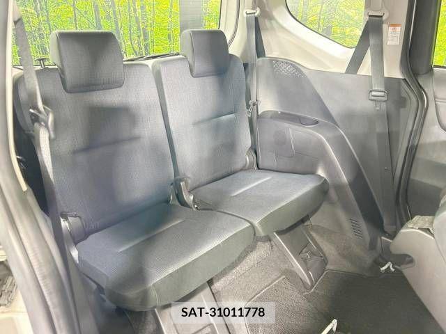 Toyota SIENTA 2018-05 227986-9