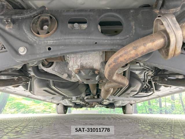 Toyota SIENTA 2018-05 227986-19