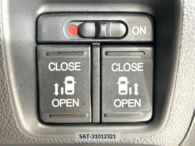 Honda N BOX CUSTOM 2017-01 364788-5