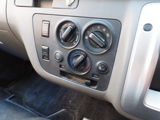 Nissan NV350 Caravan 2014-02 3898-4