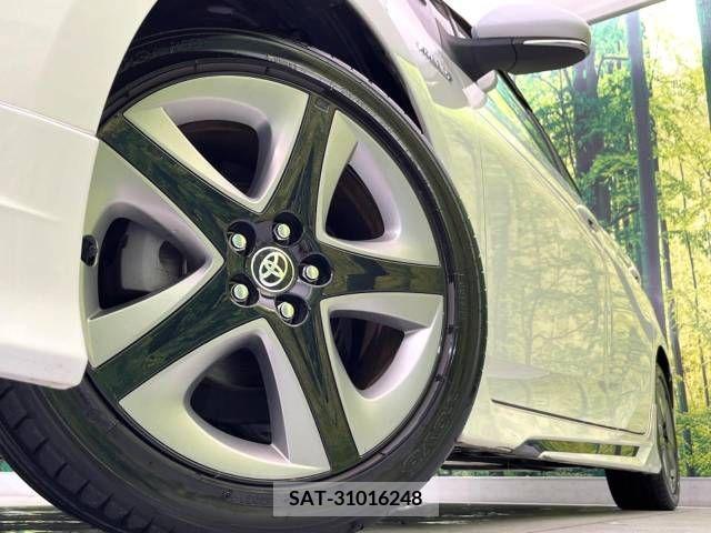 Toyota PRIUS 2019-03 281949-13
