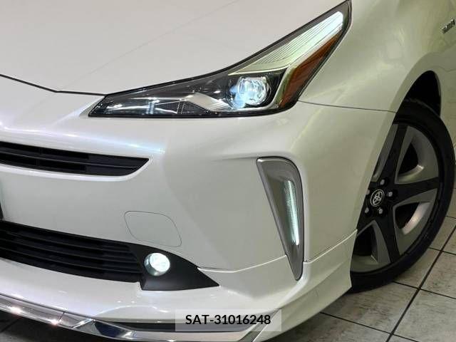 Toyota PRIUS 2019-03 281949-12