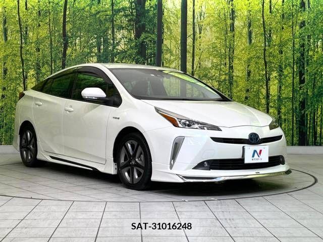 Toyota PRIUS 2019-03 281949-16