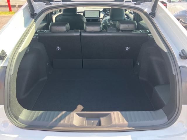 Toyota PRIUS 2023-10 14340-8