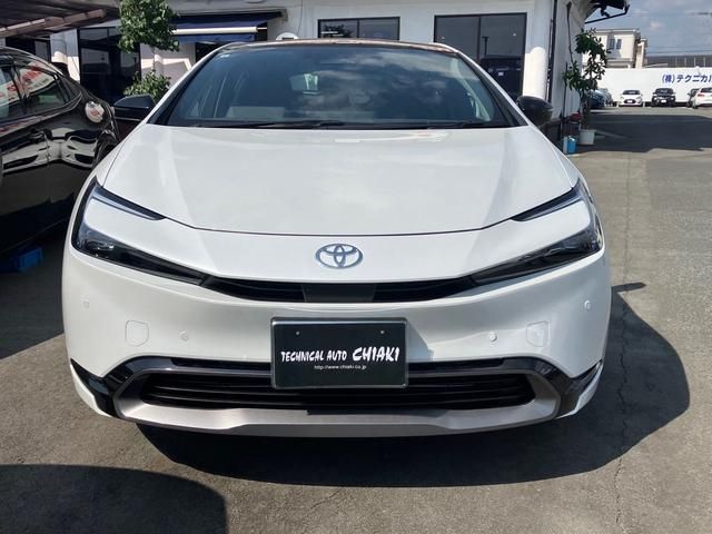 Toyota PRIUS 2023-10 14340-1