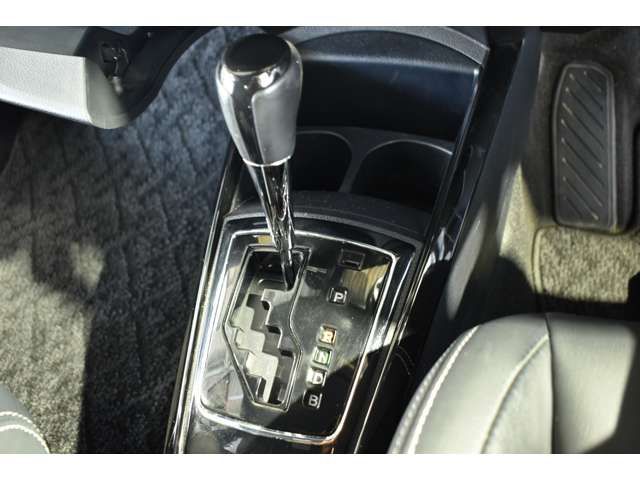 Toyota COROLLA FIELDER 2017-11 5591-10