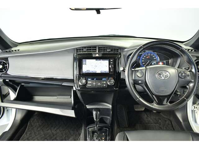 Toyota COROLLA FIELDER 2017-11 5591-2