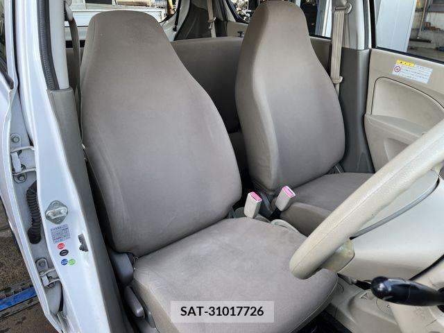 Suzuki ALTO 2012-01 334738-9