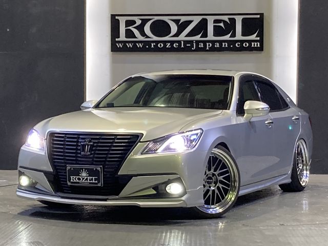 Toyota CROWN SEDAN 2013-01 8096-0
