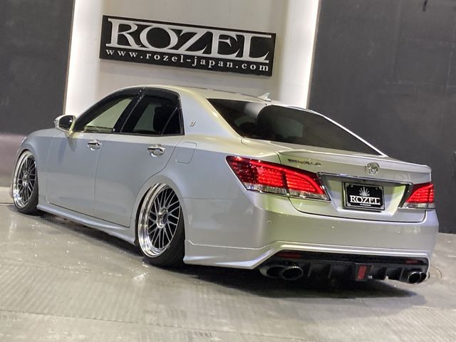 Toyota CROWN SEDAN 2013-01 8096-10