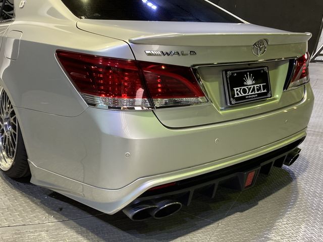 Toyota CROWN SEDAN 2013-01 8096-11