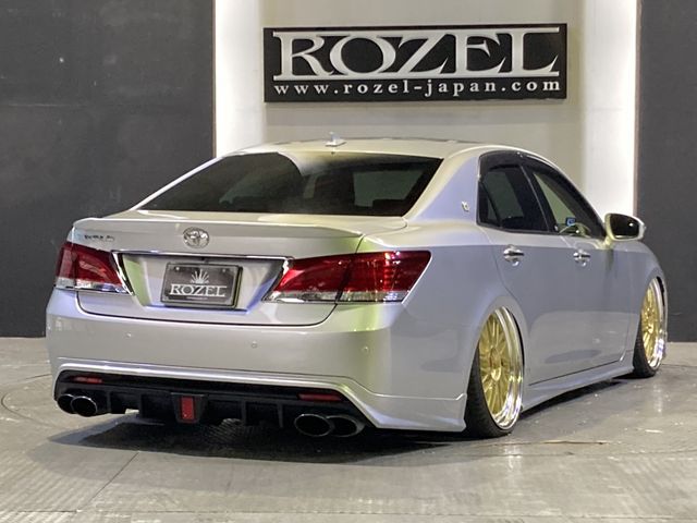 Toyota CROWN SEDAN 2013-01 8096-13