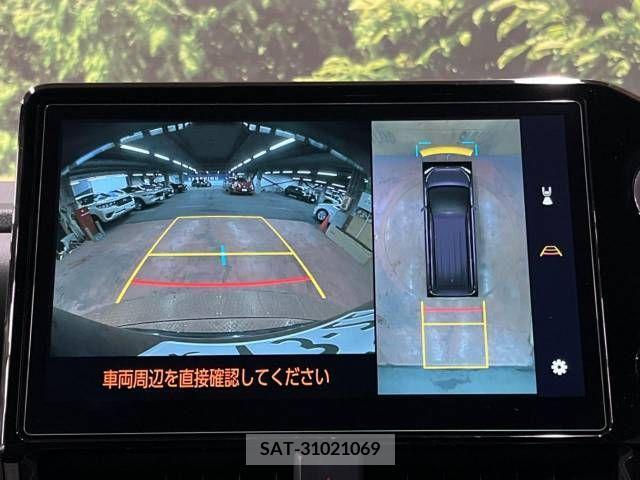 Toyota VOXY 2022-11 313562-3