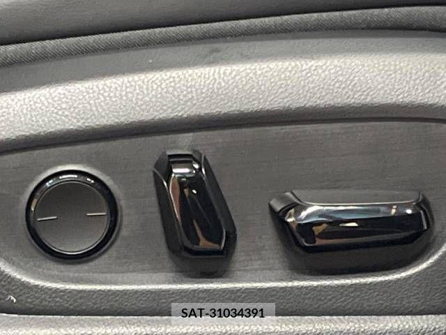 Lexus UX 2021-08 275921-5
