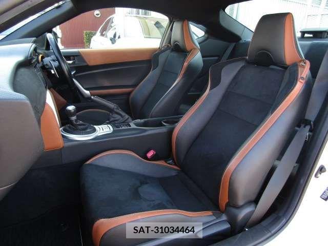 Toyota 86 2017-08 321188-17