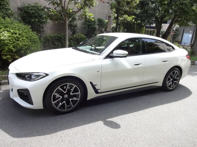 Bmw 4 SERIES 2023-03 12147-5