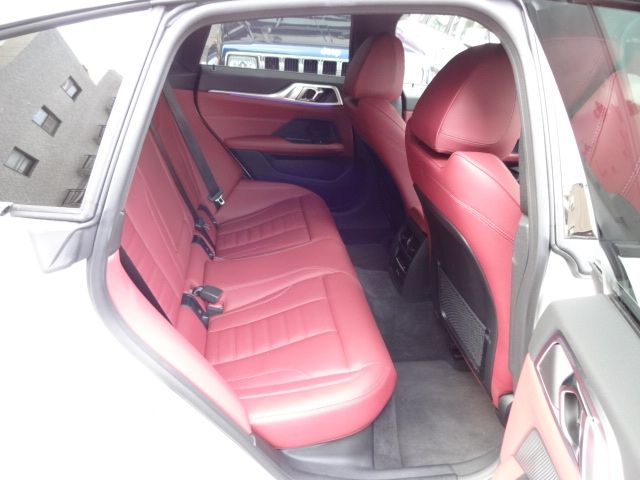 Bmw 4 SERIES 2023-03 12147-17