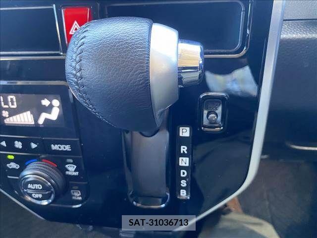 Toyota TANK 2017-02 311010-18