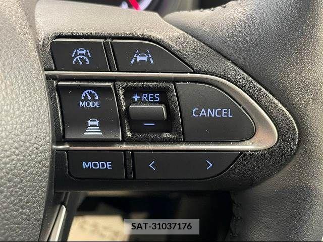 Toyota NOAH 2022-04 205694-4