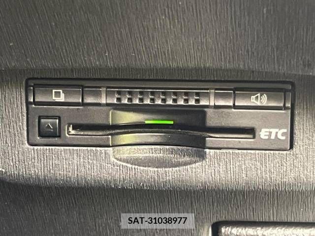 Toyota PRIUS 2013-09 252320-7