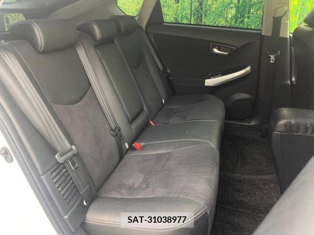 Toyota PRIUS 2013-09 252320-9