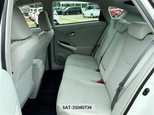 Toyota PRIUS 2015-07 329160-3