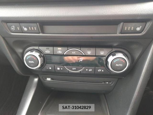 Mazda AXELA 2017-02 385761-18