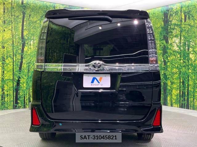 Toyota VOXY 2015-07 330327-14