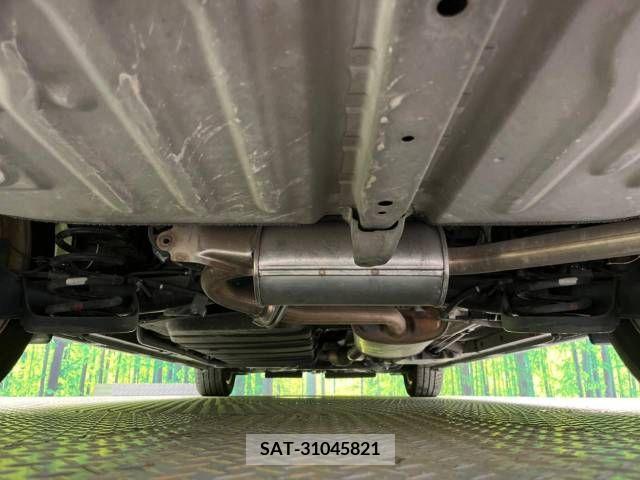 Toyota VOXY 2015-07 330327-18