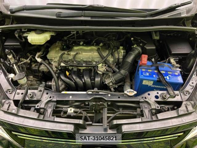Toyota VOXY 2015-07 330327-17