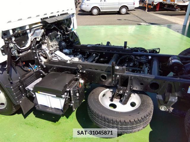 Mitsubishi CANTER 2023-06 386450-6